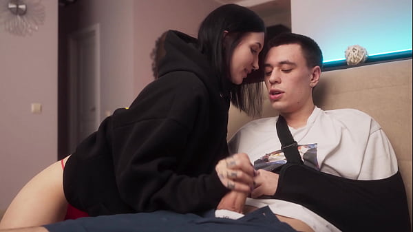 Jerk to your sister - Free MILF Video