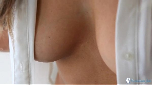 Not wearing wire - Free MILF Video
