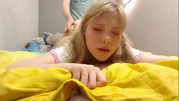 Mommy's distractions - Free MILF Video